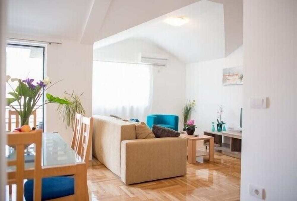 Apartments in Budva — фото 1