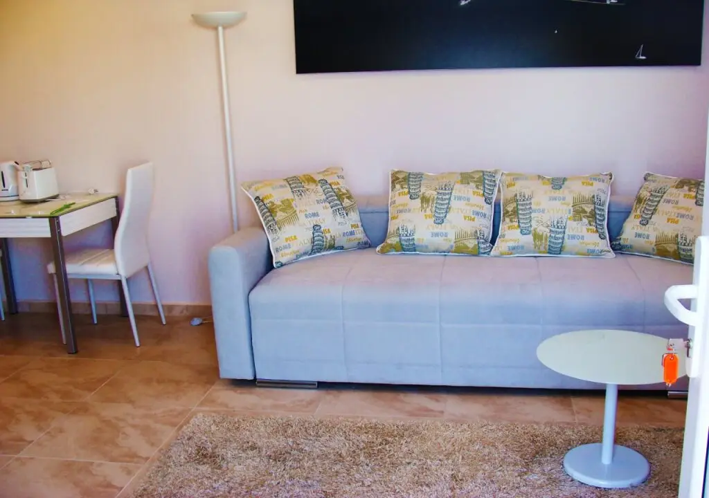 Тиват: Apartments MONET