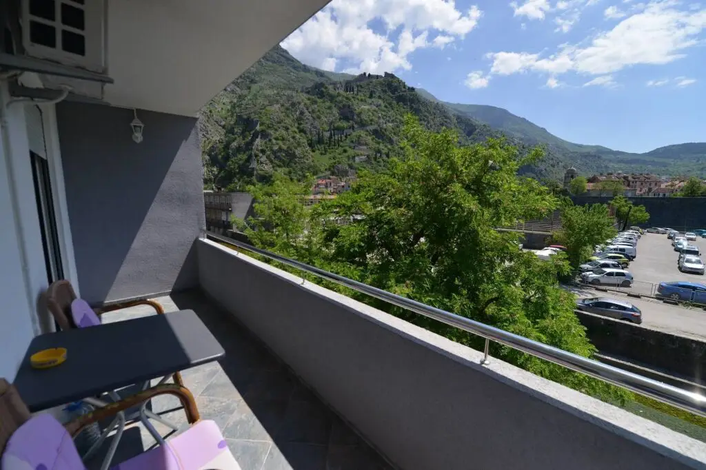 Доброта: J&P Apartments Kotor
