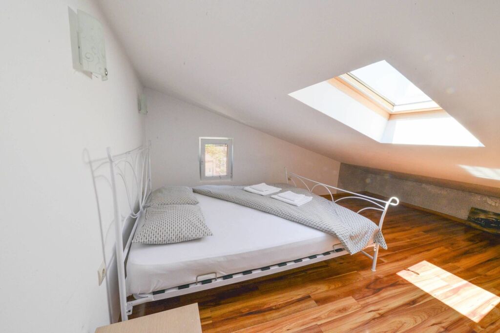 Доброта: J&P Apartments Kotor