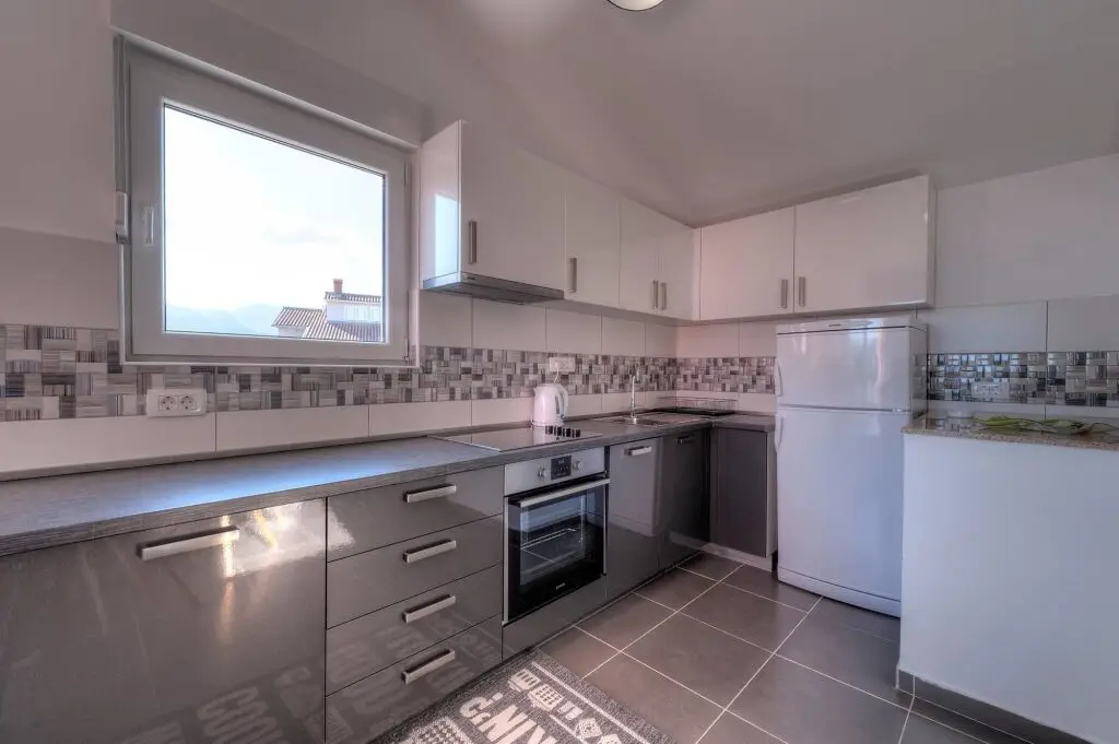 Тиват: Apartments Delfin