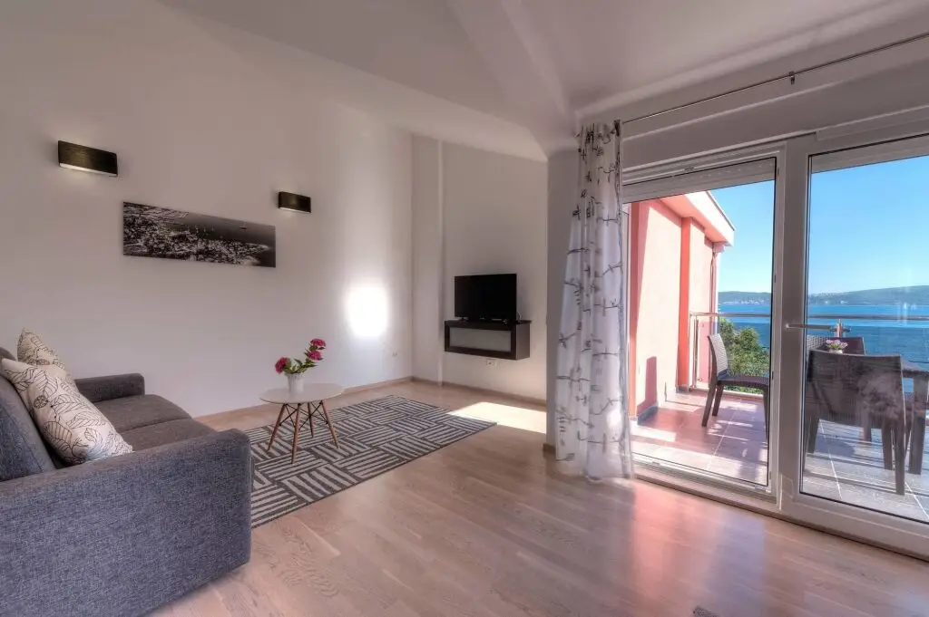 Тиват: Apartments Delfin