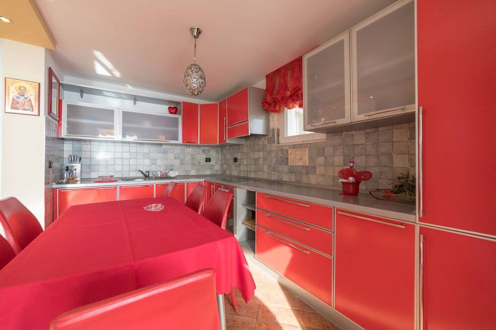Свети-Стефан: Apartments Vuksic