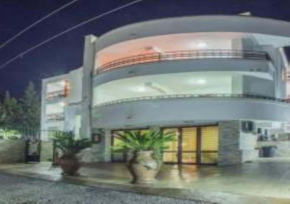 Добро Вода: Villa M