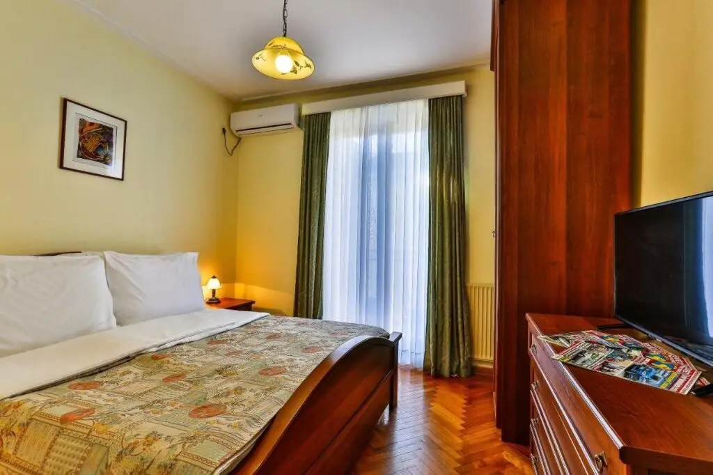 Будва: Guesthouse Velzon Mainski Put
