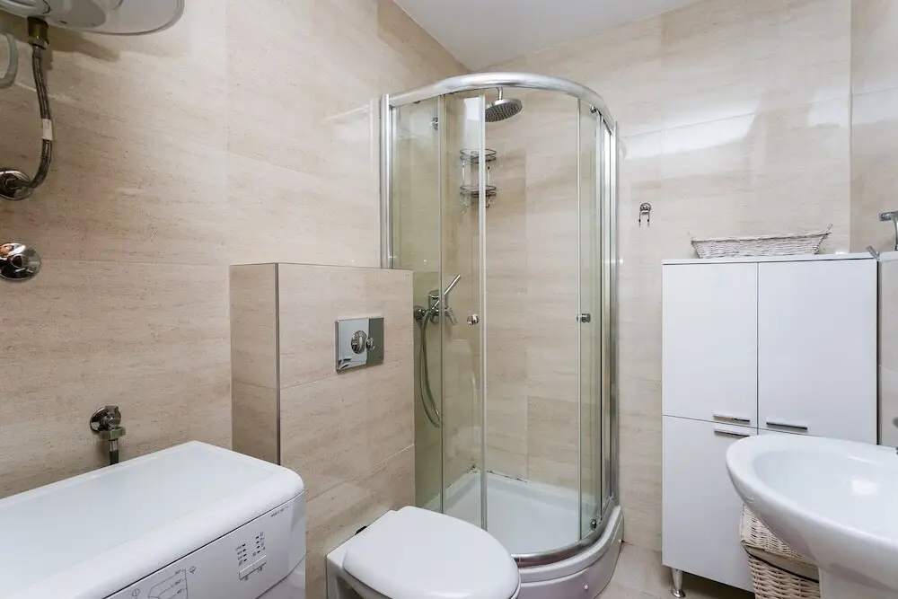 Бар: Apartments LORA