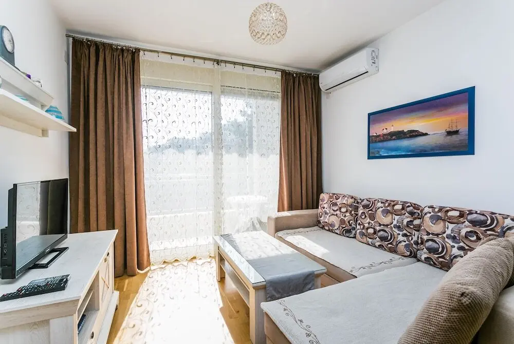 Бар: Apartments LORA