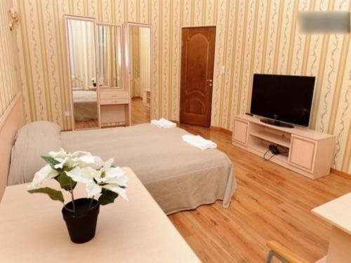 Санкт-Петербург: Mini-Hotel On Sredny Prospekt V O