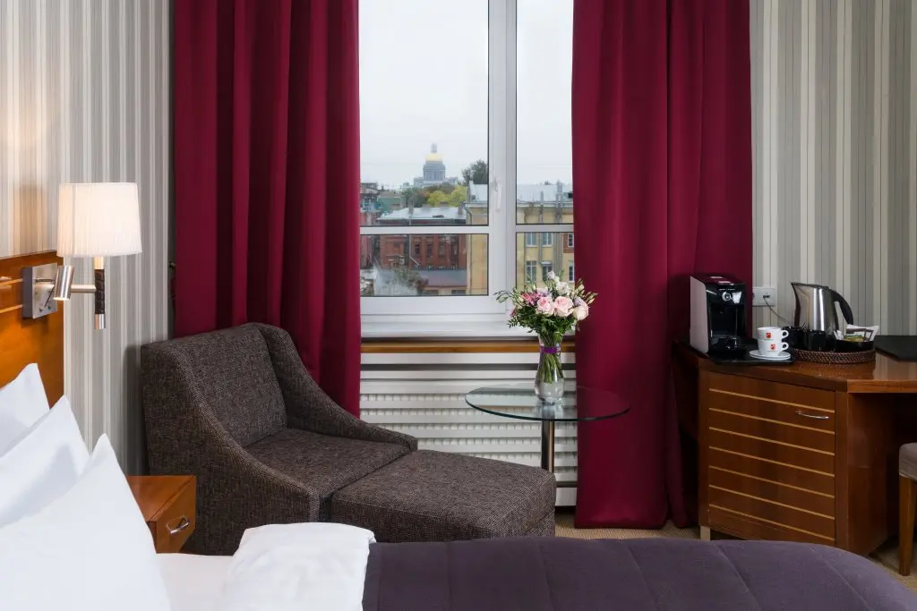 Санкт-Петербург: Отель Palace Bridge Hotel