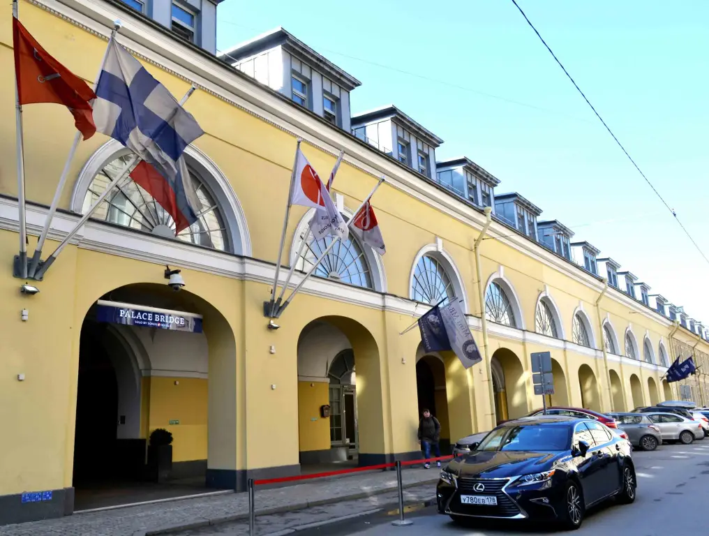 Санкт-Петербург: Palace Bridge Hotel
