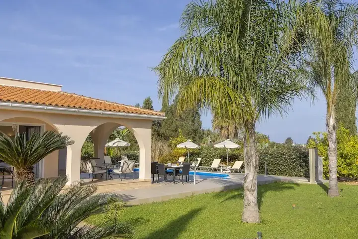 Нео Хорио: The Arches in Latchi