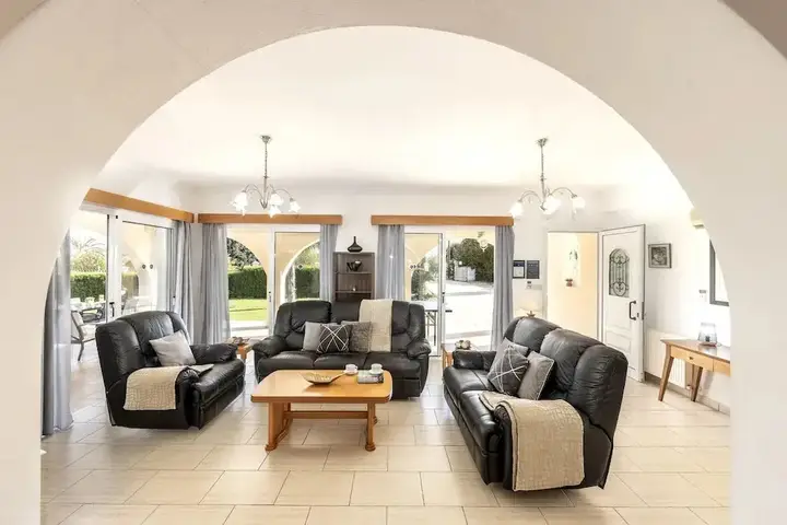 Нео Хорио: The Arches in Latchi