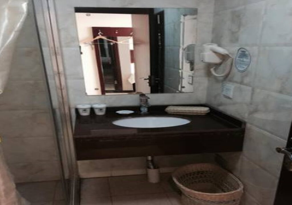 Ланьчжоу: GreenTree Inn Lanzhou Zhongchuan Airport Commerce Street Express Hotel
