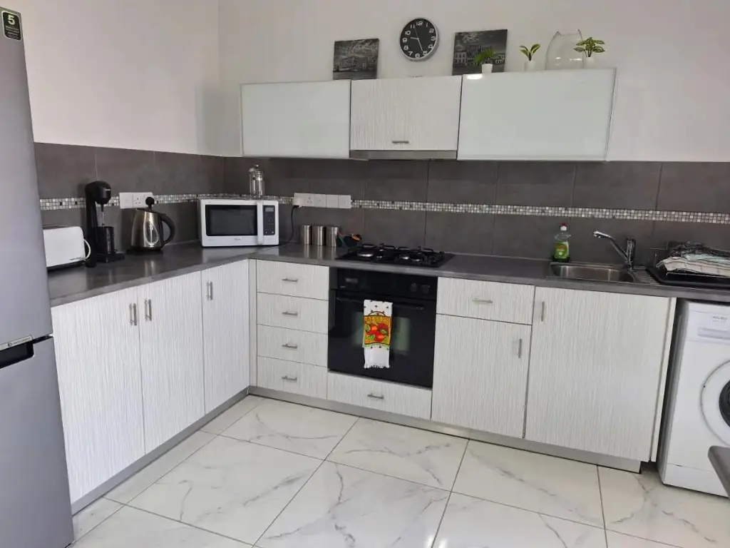 Лимассол: Diana House Apartment