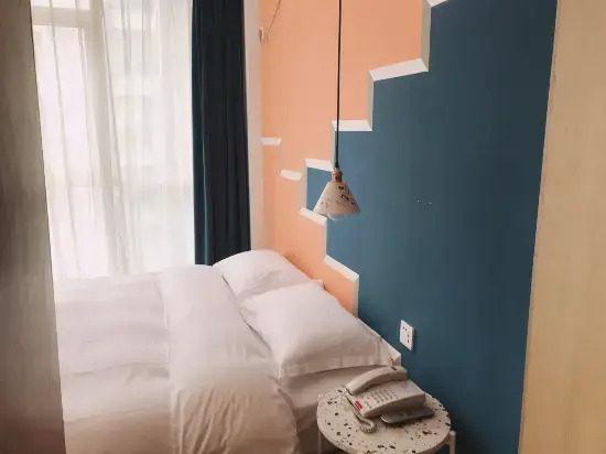 Далянь: Dalian Harbour Plaza Deluxe Serviced Apartments