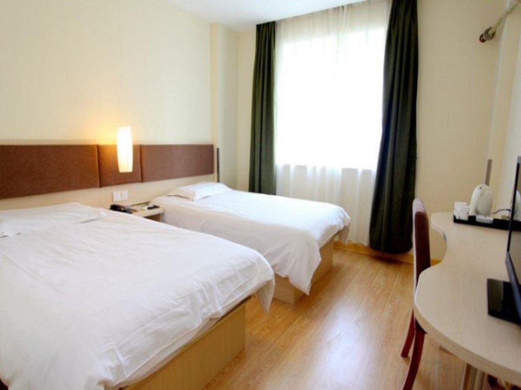 Нанкин: Motel 168 Nanjing Da Guang Road Inn