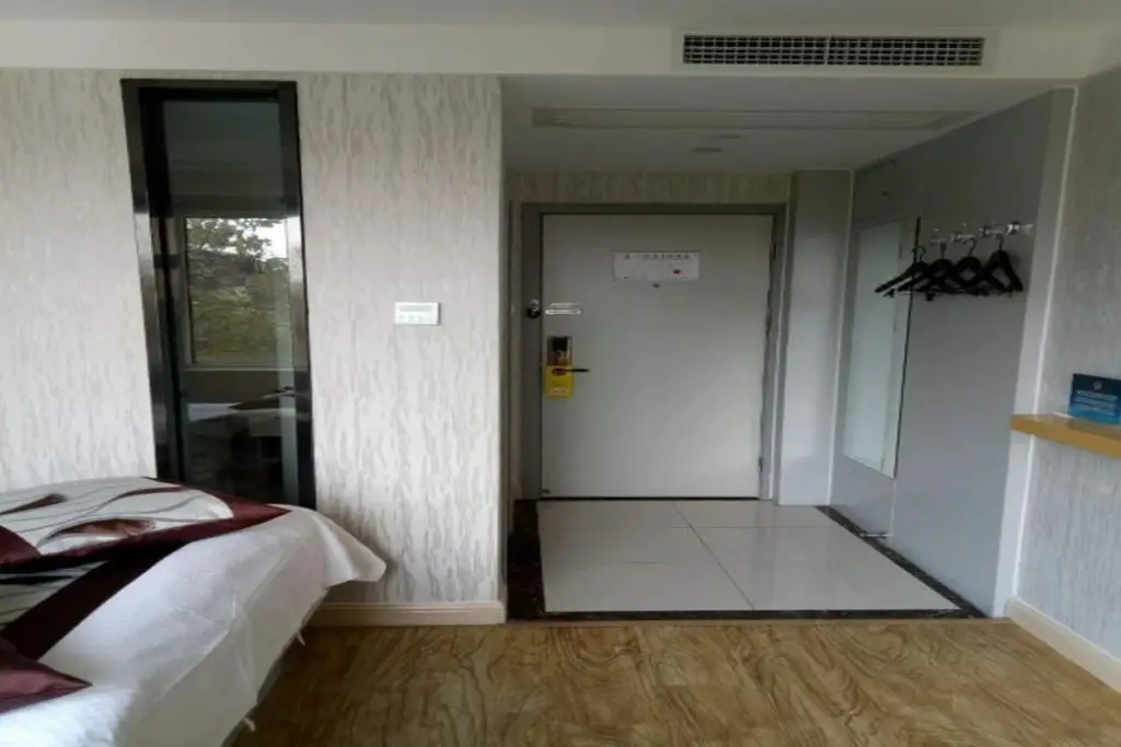 Пекин: Super 8 Hotel Beijing Shi Jing Shan Hai Te Hua Yuan