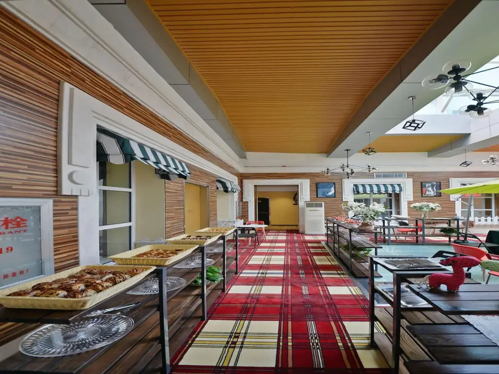 Харбин: Harbin Blue Feather Hotel