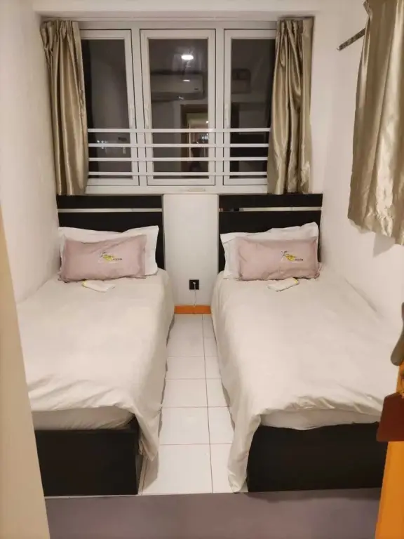 Гонконг: ABS Hotel