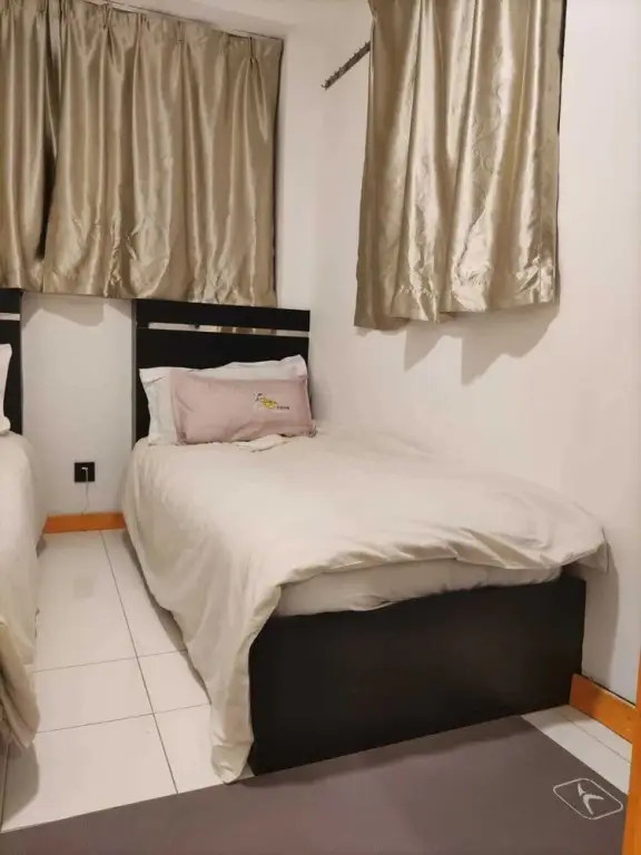 Гонконг: ABS Hotel