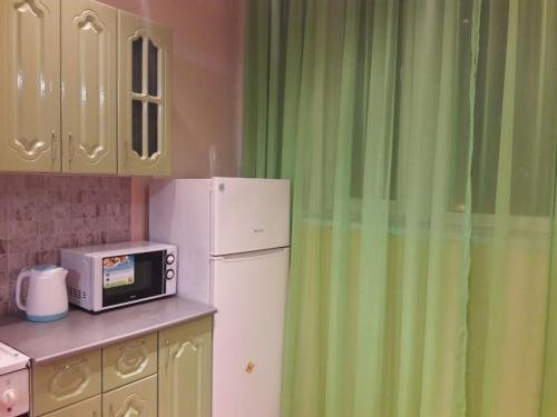 Сургут: Surgut Apartments Iosifa Karolinskogo 8/156