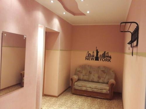 Сургут: Surgut Apartments Iosifa Karolinskogo 8/156