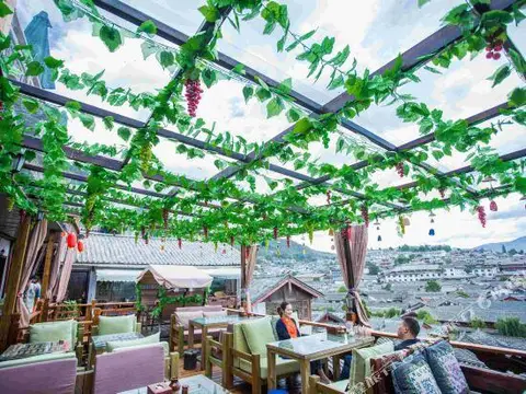 Lijiang Shishan House — фото 1