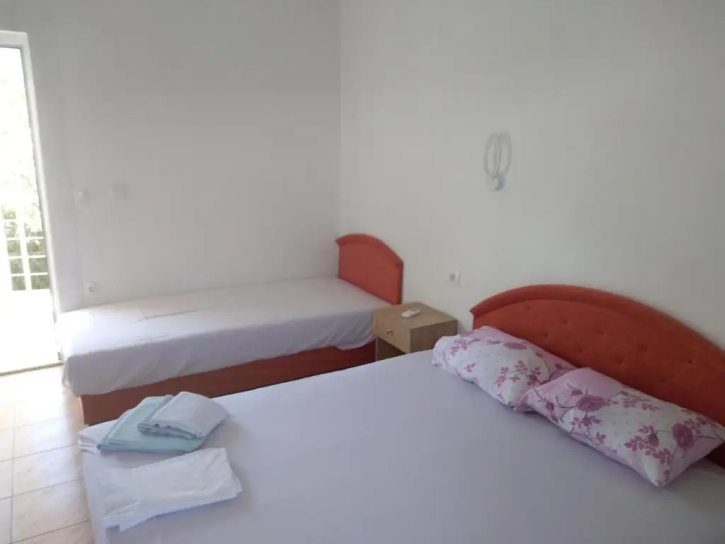 Сутоморе: Hotel Jadran