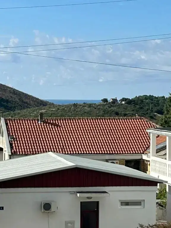 Сутоморе: Hotel Jadran