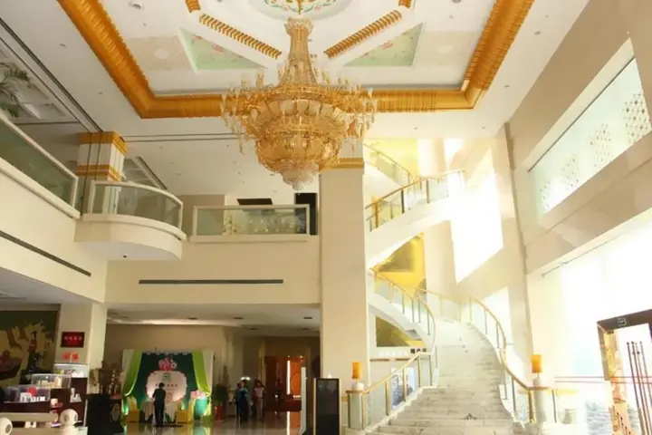 Ухань: Wuhan Guangzhou Military Region South Garden Nanyuan Building