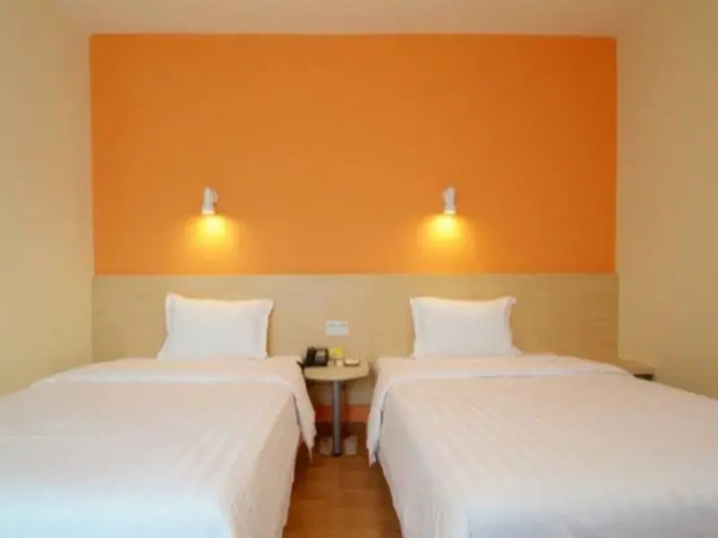 Шэньчжэнь: 7 Days Inn Shenzhen Science Technology Park Second Branch