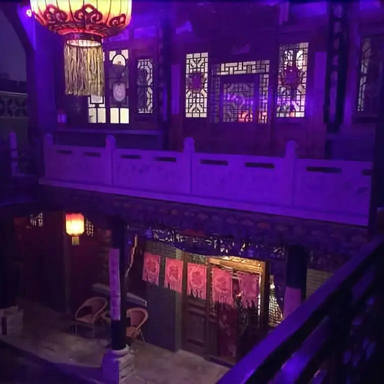 Ziqi Wenge Hotel — фото 1