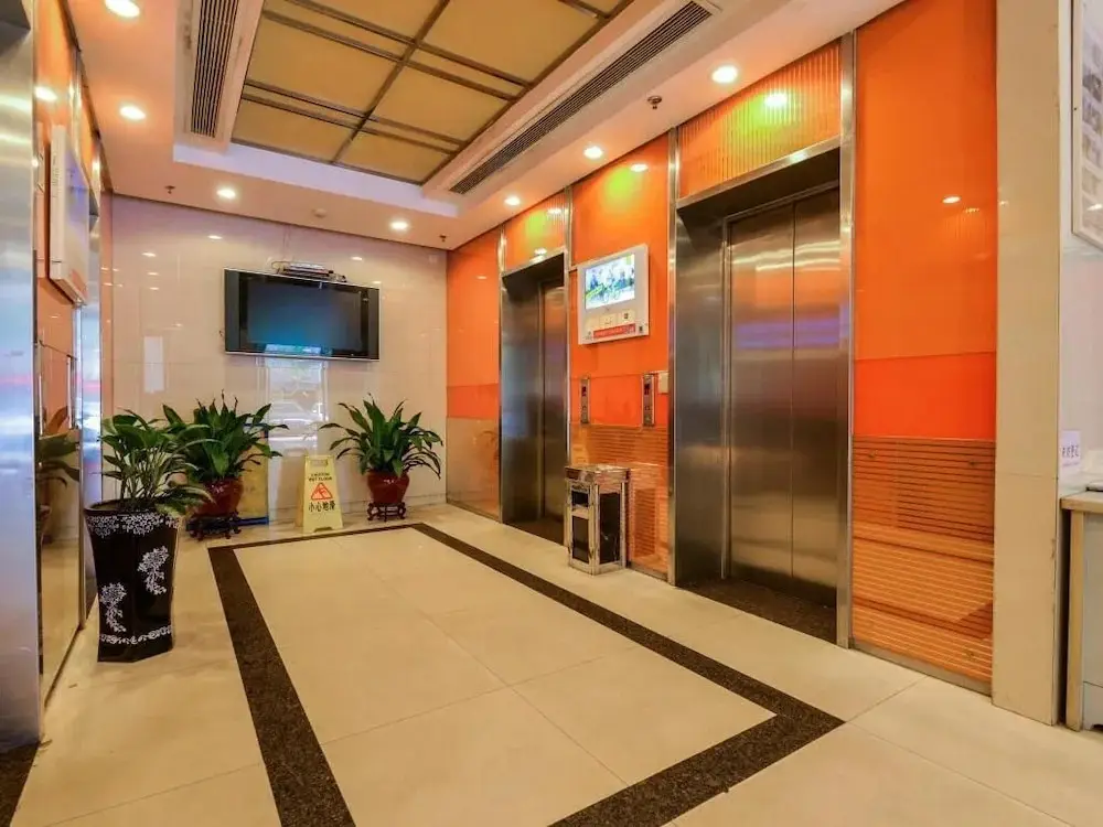 Гуанчжоу: Good World Apartment (Guangzhou Cancer Hospital Taojin Metro Station)