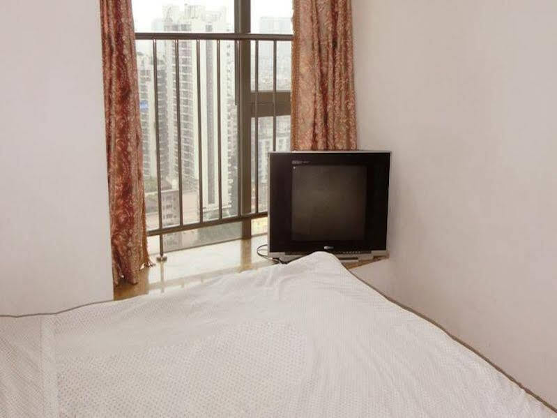 Гуанчжоу: Private Enjoy Home Guangzhou Zhuguang Gaopai Boutique Apartment