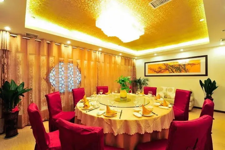 Ханчжоу: Qiandaohu Sweetome Vacation Hotel (Dawn Erdu)