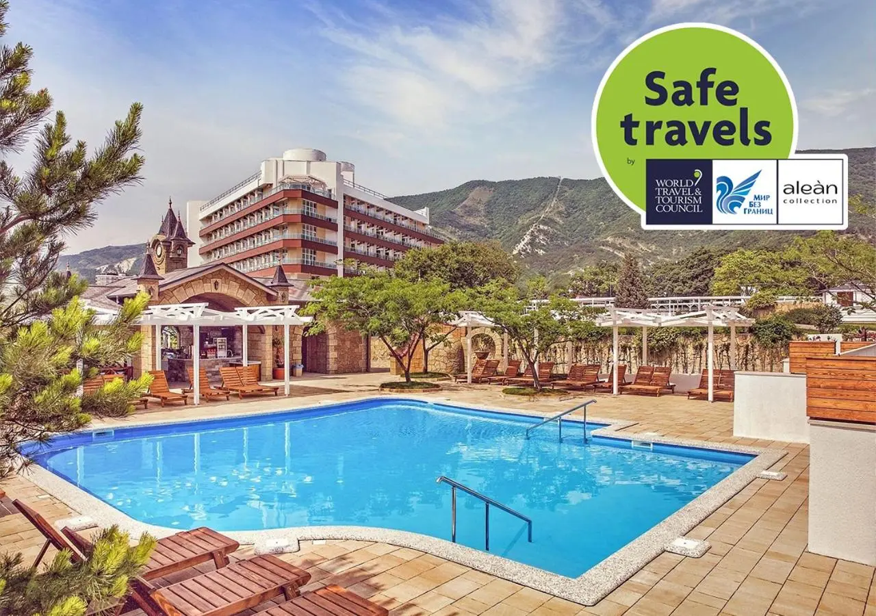 Геленджик: Alean Family Resort & SPA Biarritz 4* Ультра Все Включено
