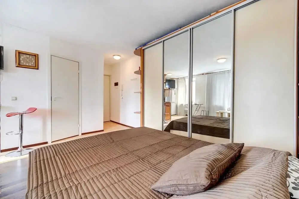 Санкт-Петербург: Na Lomanoj 6 Apartments