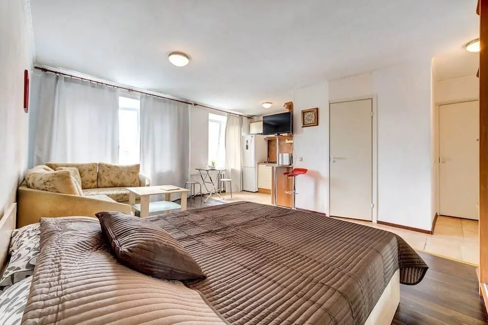 Санкт-Петербург: Na Lomanoj 6 Apartments