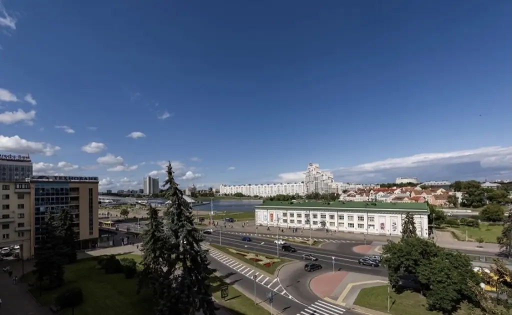 Минск: 3-комн. апарты в самом центре города на проспект. Победителей 1