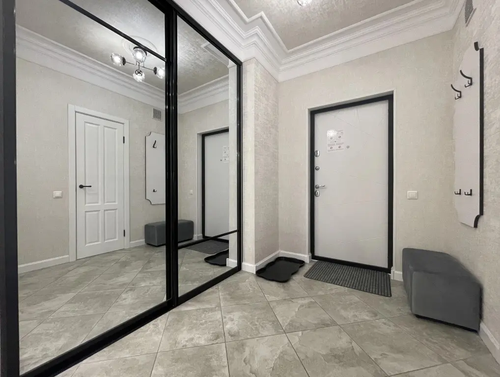 Минск: Апартаменты 2-комнатные HomeApart П. Мстиславца, 6