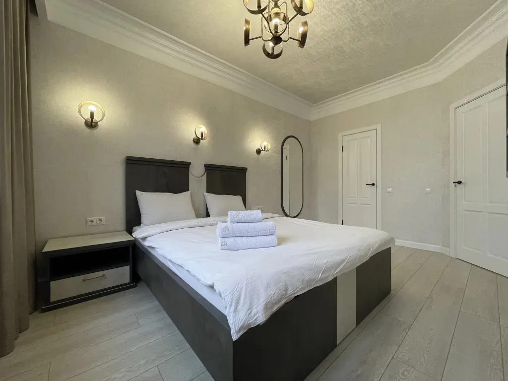 Минск: Апартаменты 2-комнатные HomeApart П. Мстиславца, 6