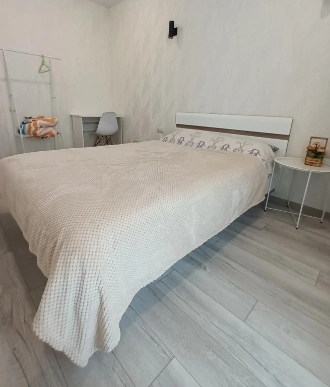 Минск: Апартаменты 2Rooms Канны MinskMir