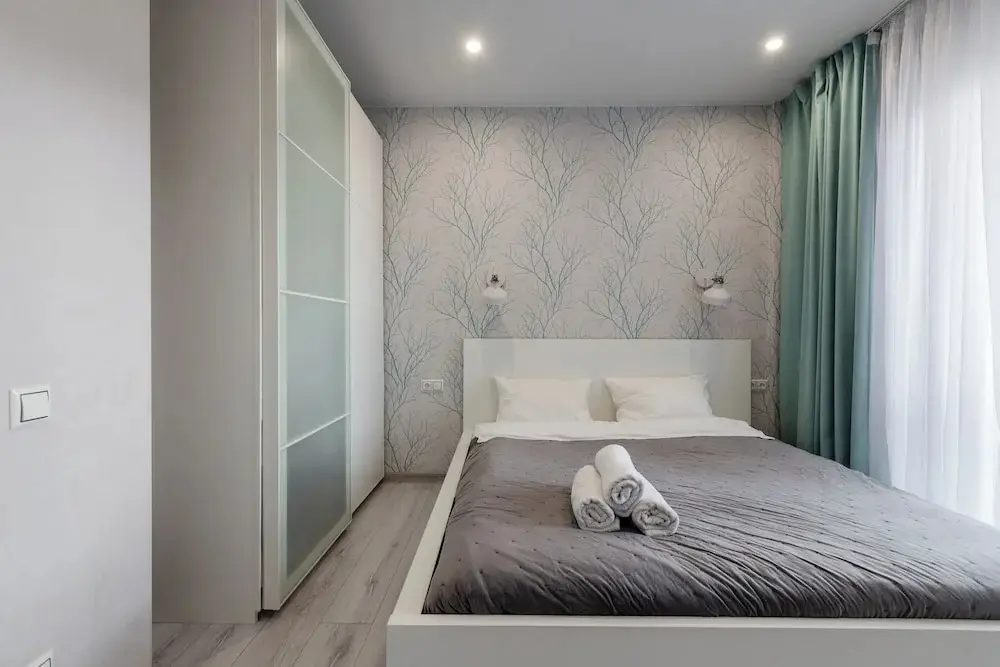 Минск: 4bedded apartment near Picasso Boulevard