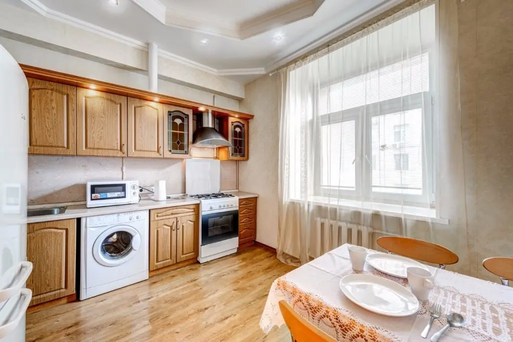 Москва: 1 Ya Tverskaya Yamskaya 28 Apartments