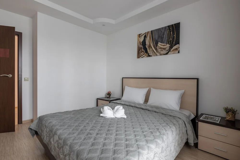 Минск: Modern 3-rooms apartment Musical Theater