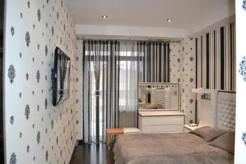 Ереван: ARMT Penthouse near Republic Square