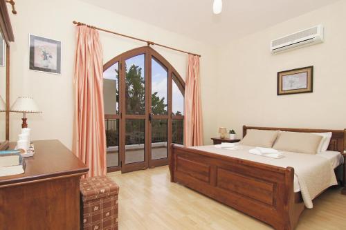 Протарас: Villa Monika