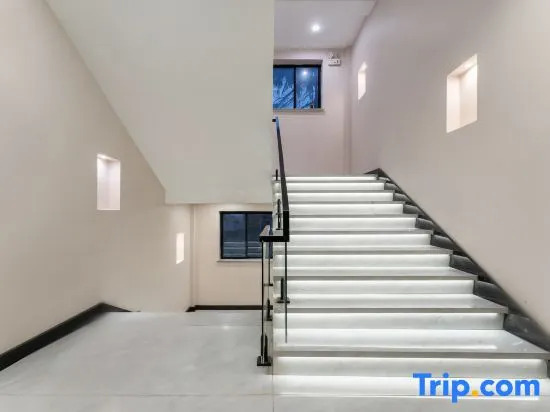 Циндао: Meiju Elegant Hotel (Qingdao 54th Plaza Olympic Sailing Center)