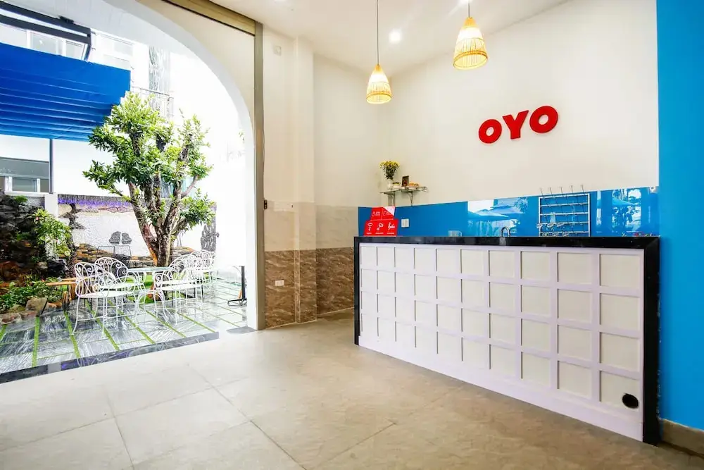 Дананг: Oyo 512 Santorini House And Coffee