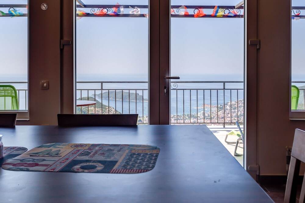 Будва: Villa Adriatic Horizonte